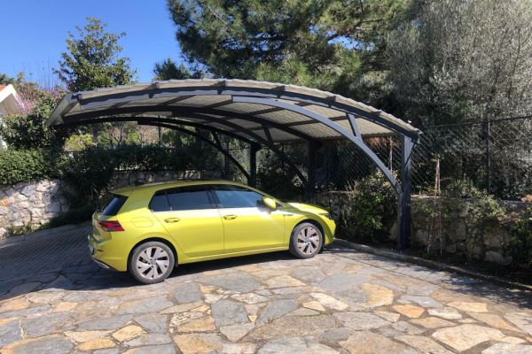 metal-car-shade-018AE58354-5C2C-FF86-C140-17AD272418FF.jpg